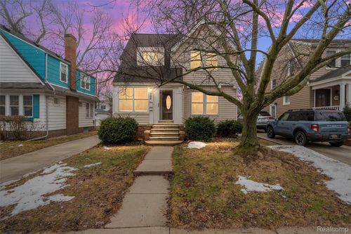 703 W Lewiston Ave, Ferndale, MI, 48220-1272 | Card Image