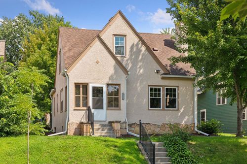 3530 Girard Ave N, Minneapolis, MN, 55412-2418 | Card Image