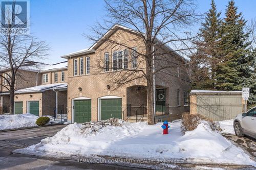 32-7115 Rexwood Rd, Mississauga, ON, L4T4L3 | Card Image