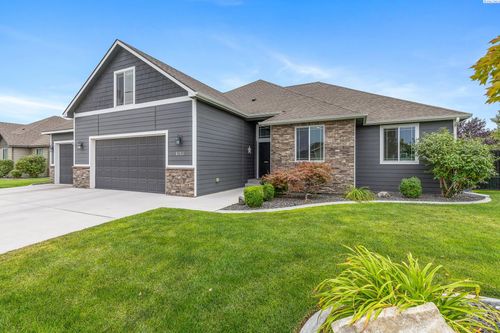 6365 Cobalt Dr, West Richland, WA, 99353-6404 | Card Image