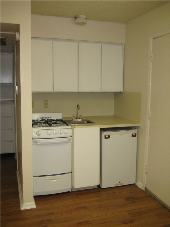 APT-225 - 924 E Dean Keeton St, Condo with 0 bedrooms, 1 bathrooms and 1 parking in Austin TX | Image 7