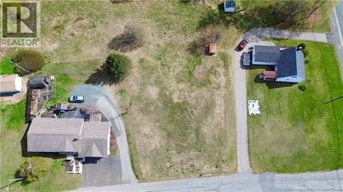 1586 St Peter Ave, Bathurst, NB, E2A3A9 | Card Image