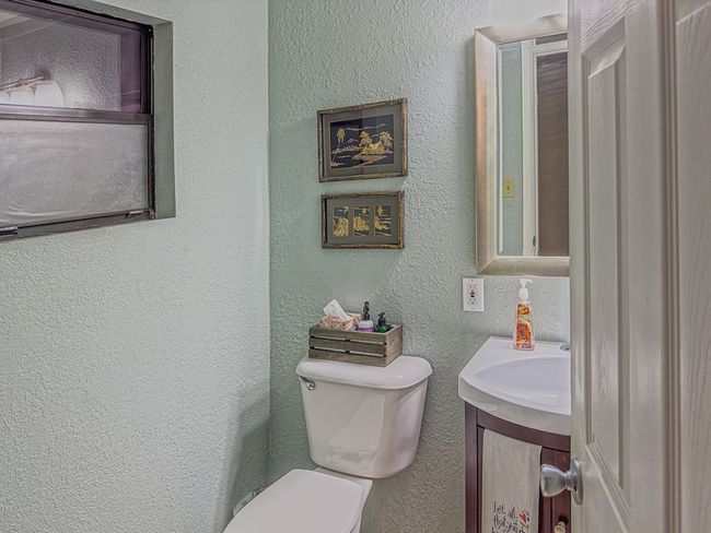 702 E Schubert St, House other with 3 bedrooms, 3 bathrooms and 2 parking in Fredericksburg TX | Image 20