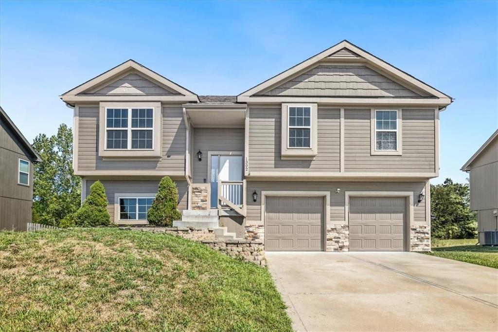 119th Ter, Kansas City, MO 64155