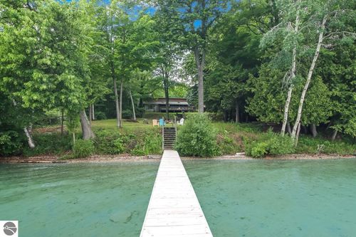 7079 N West Torch Lake Dr, Kewadin, MI, 49648-9022 | Card Image