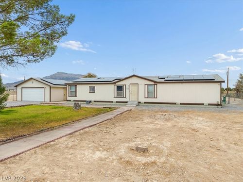 1670 Gee St, Pahrump, NV, 89060-2913 | Card Image