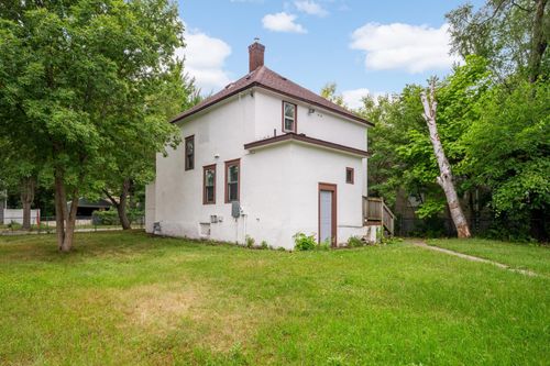 1118 24th Ave N, Minneapolis, MN, 55411-2044 | Card Image