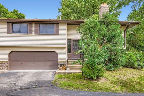 3643 Granada Pl N, Oakdale, MN, 55128-3028 | Card Image