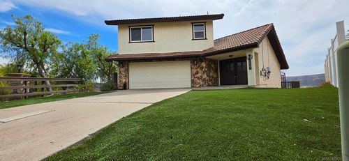 24501 Tesoro Way, Ramona, CA, 92065 | Card Image