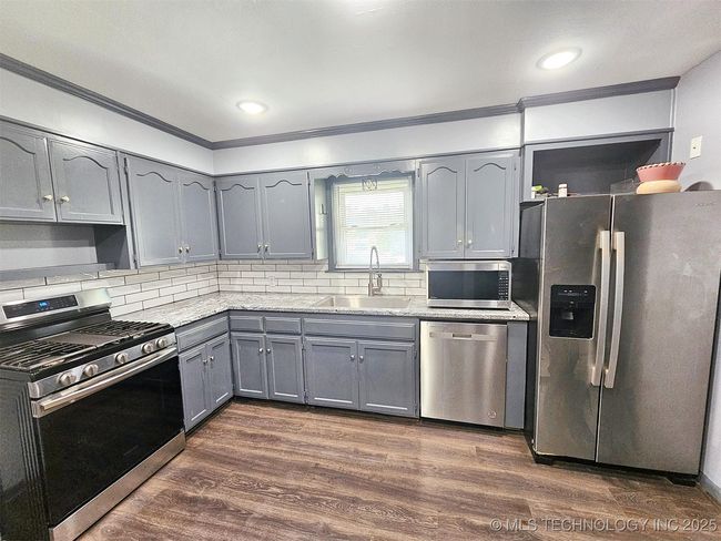 1306 E Shawnee St, House other with 3 bedrooms, 2 bathrooms and null parking in Tahlequah OK | Image 9