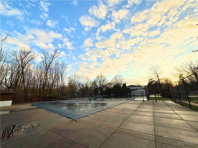 207 Charlesgate Cir, Condo with 3 bedrooms, 3 bathrooms and null parking in East Amherst NY | Image 33