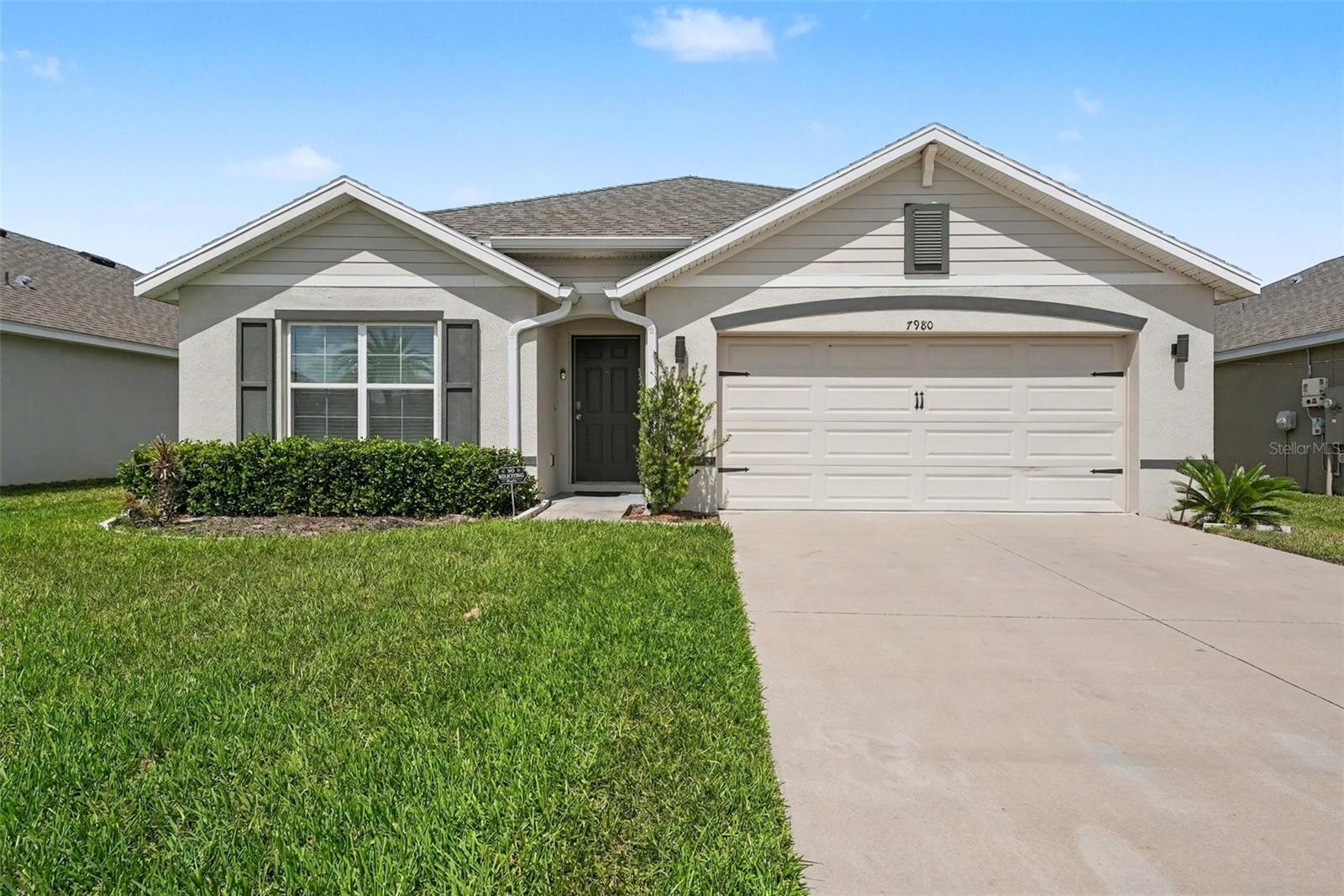 Residential in ZEPHYRHILLS 2