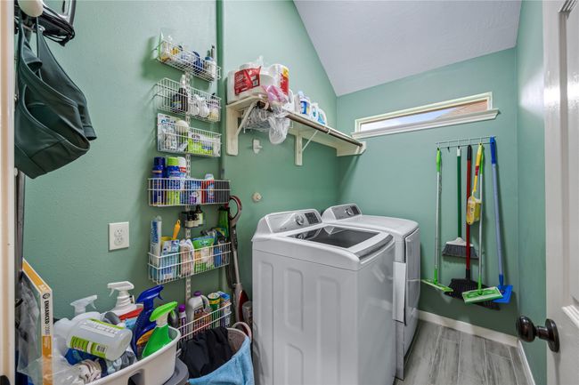30611 Gardenia Trace Dr, House other with 4 bedrooms, 2 bathrooms and 2 parking in Spring TX | Image 16
