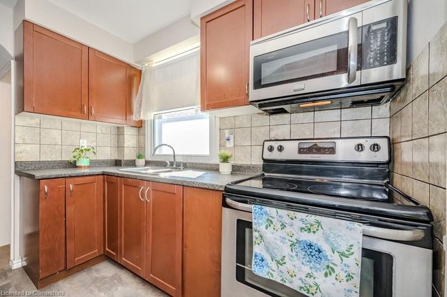 22 Simcoe St, House other with 3 bedrooms, 2 bathrooms and 2 parking in Guelph ON | Image 15