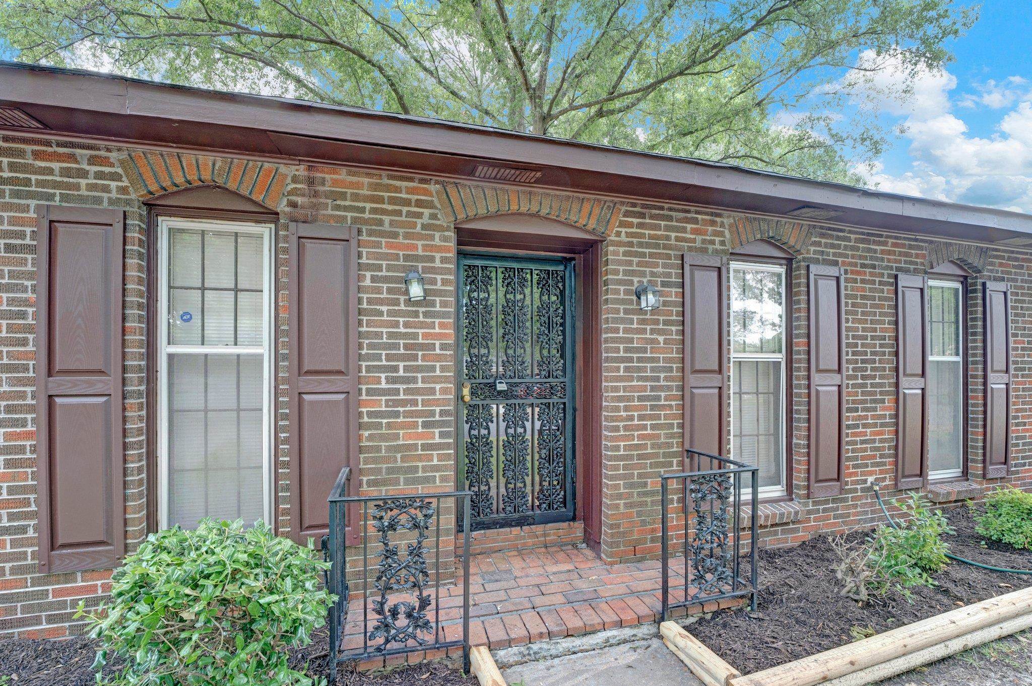 Waskom Dr, Memphis, TN 38116