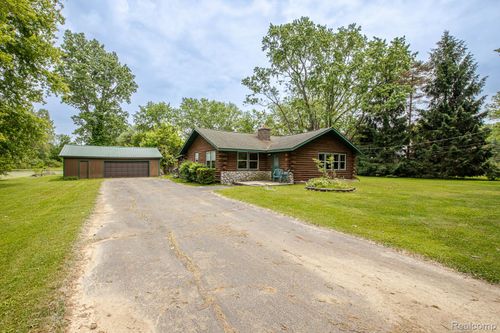 5180 Hillsboro Rd, Davisburg, MI, 48350-3823 | Card Image