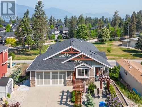 374 Trumpeter Crt, Kelowna, BC, V1W5J4 | Card Image