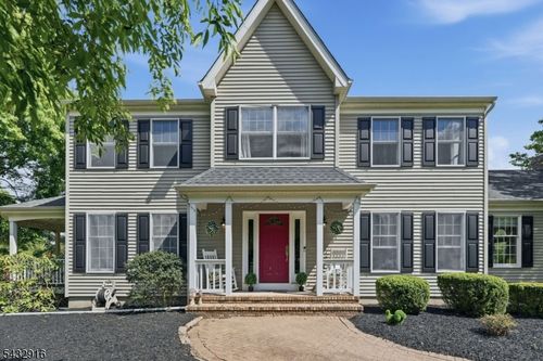 12 Homestead Farm Rd, Milford, NJ, 08848-2232 | Card Image