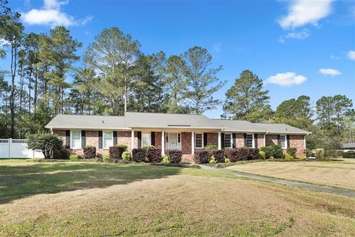 109 Mason Dr, Cheraw, SC, 29520-1509 | Card Image