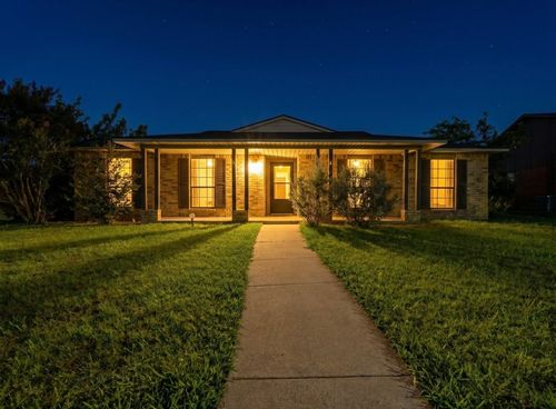2213 Proctor Dr, Carrollton, TX, 75007-3429 | Card Image