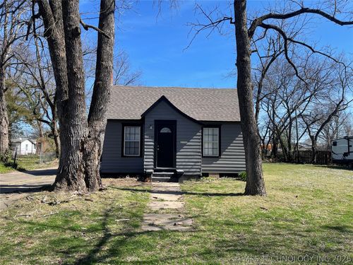 436 N Scraper St, Vinita, OK, 74301-2406 | Card Image