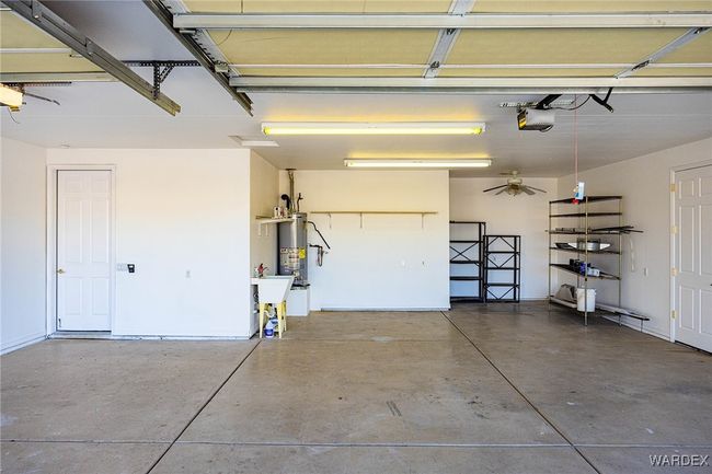 Garage | Image 26