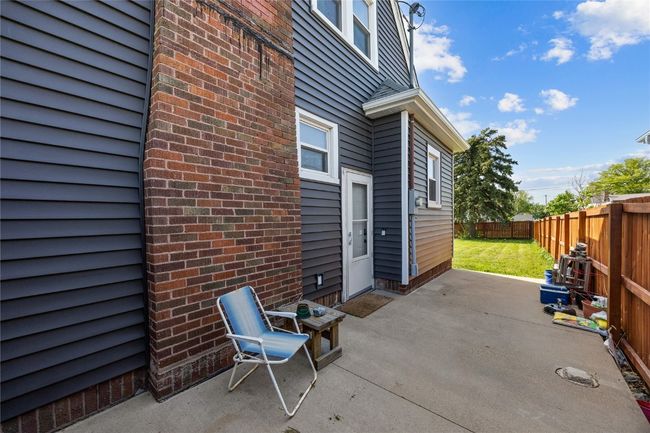 507 2 Nd St E, House other with 3 bedrooms, 1 bathrooms and null parking in Newhall IA | Image 17