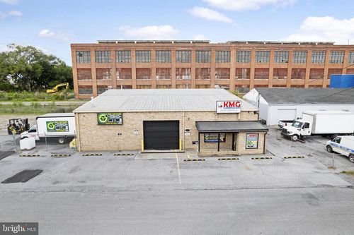 311 Cumberland Valley Pl, Martinsburg, WV, 25401-2667 | Card Image