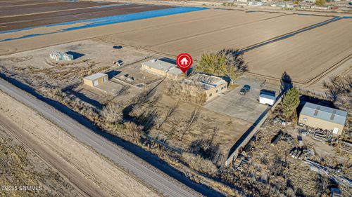 1325 Hoskins Ln, Las Cruces, NM, 88007-8072 | Card Image