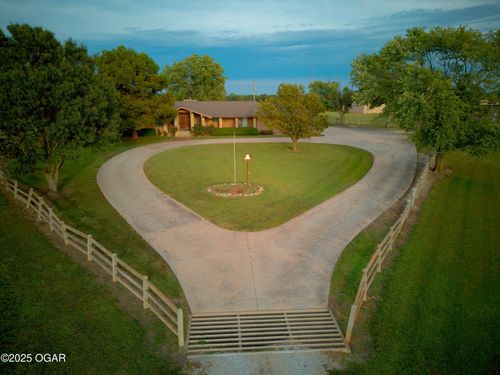 21043 Highway 59, Parsons, KS, 67357 | Card Image