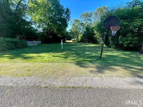 1611 Uhlhorn St, Evansville, IN, 47710-2775 | Card Image