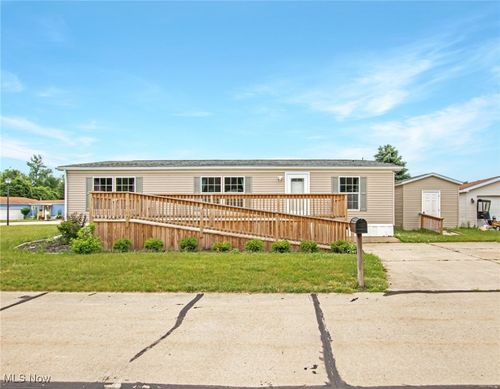 2631 Stoneyridge Dr, Madison, OH, 44057-3435 | Card Image