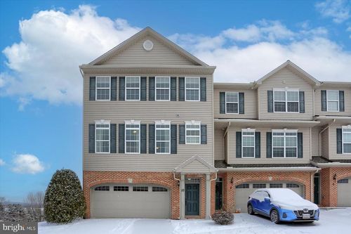 10 Jay Circle, LEMOYNE, PA, 17043 | Card Image