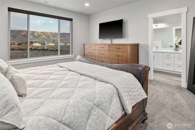 101 Wren Loop N, House other with 3 bedrooms, 3 bathrooms and 3 parking in Mattawa WA | Image 31