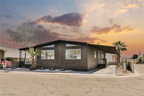 3670 Isle Royale Dr, Las Vegas, NV, 89122-4010 | Card Image