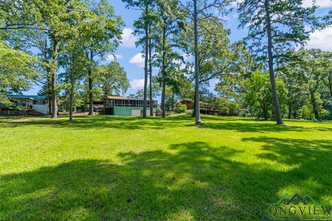 263 Crestwood Loop, House other with 2 bedrooms, 1 bathrooms and null parking in Avinger TX | Image 6