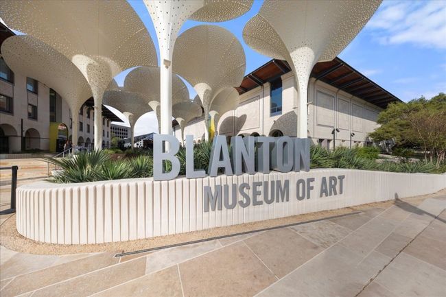 Just steps from the Blanton Museum of Art, this stunning home places you in the heart of Austin’s arts district. | Image 29