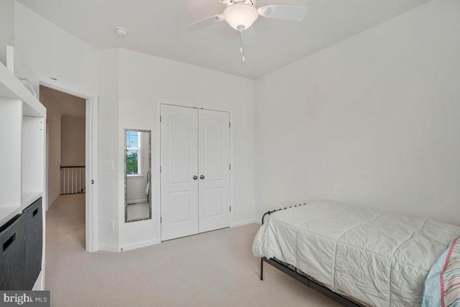 42523 Benfold Sq, Townhouse with 3 bedrooms, 3 bathrooms and null parking in BRAMBLETON VA | Image 6