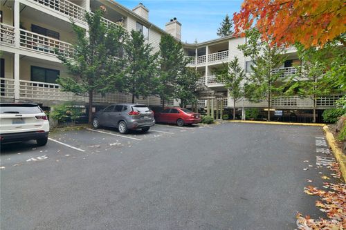 apt-a314-700 N 160th St, Shoreline, WA, 98133-5642 | Card Image