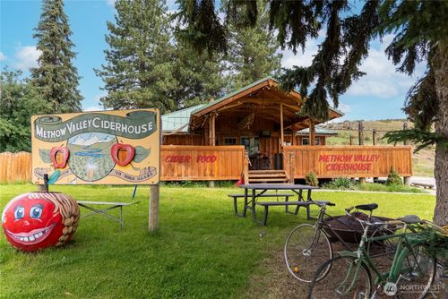 28 N Cascades Hwy, Winthrop, WA, 98862 | Card Image