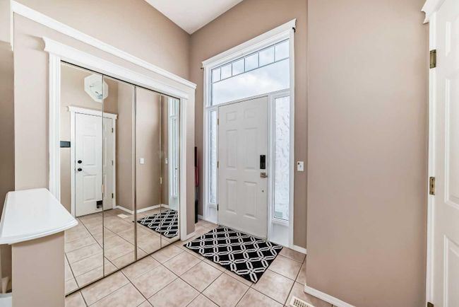 4 Martha's Meadow Place Ne, Home with 4 bedrooms, 2 bathrooms and 2 parking in Calgary AB | Image 5