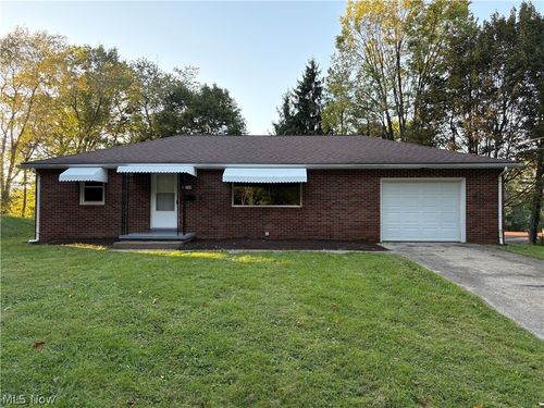 870 Milburn Rd Ne, Massillon, OH, 44646-4973 | Card Image