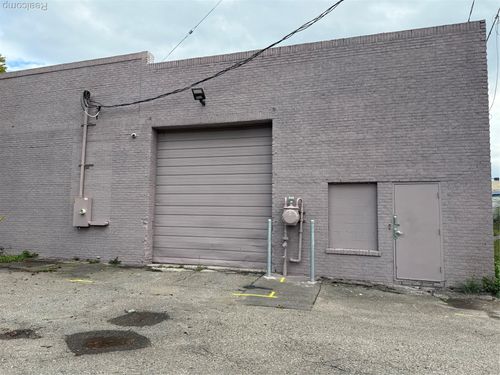 116 Horner Ct, Flint, MI, 48503-3865 | Card Image