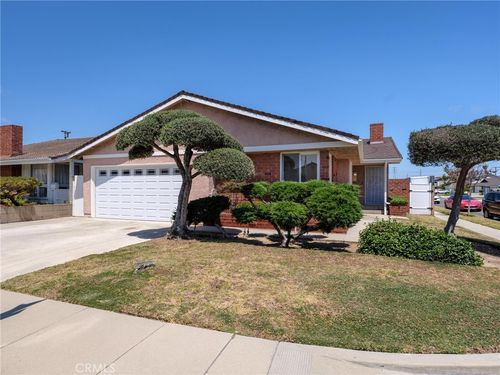 17522 S Budlong Ave, Gardena, CA, 90248-3333 | Card Image