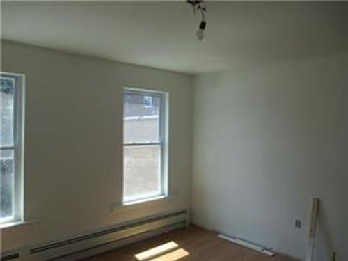 b-202 Broadway, Newburgh, NY, 12550-5494 | Card Image