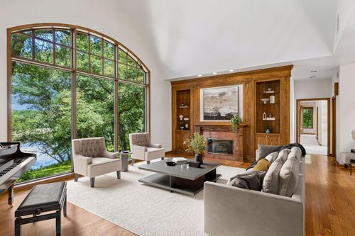7 Mallard Lane, North Oaks, MN, 55127 | Card Image