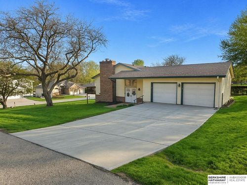 1001 Beaver Lake Boulevard, Plattsmouth, NE, 68048 | Card Image