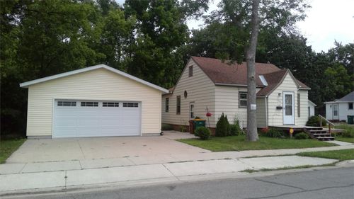 1405 Johnson St, Albert Lea, MN, 56007-3718 | Card Image