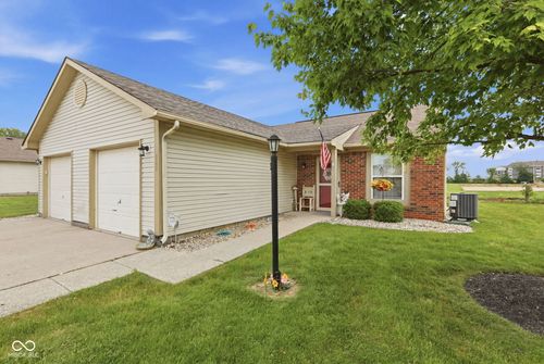 111 Woodberry Dr, Danville, IN, 46122-9455 | Card Image