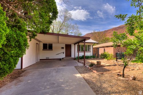 127 Birch Dr, Moab, UT, 84532-2909 | Card Image